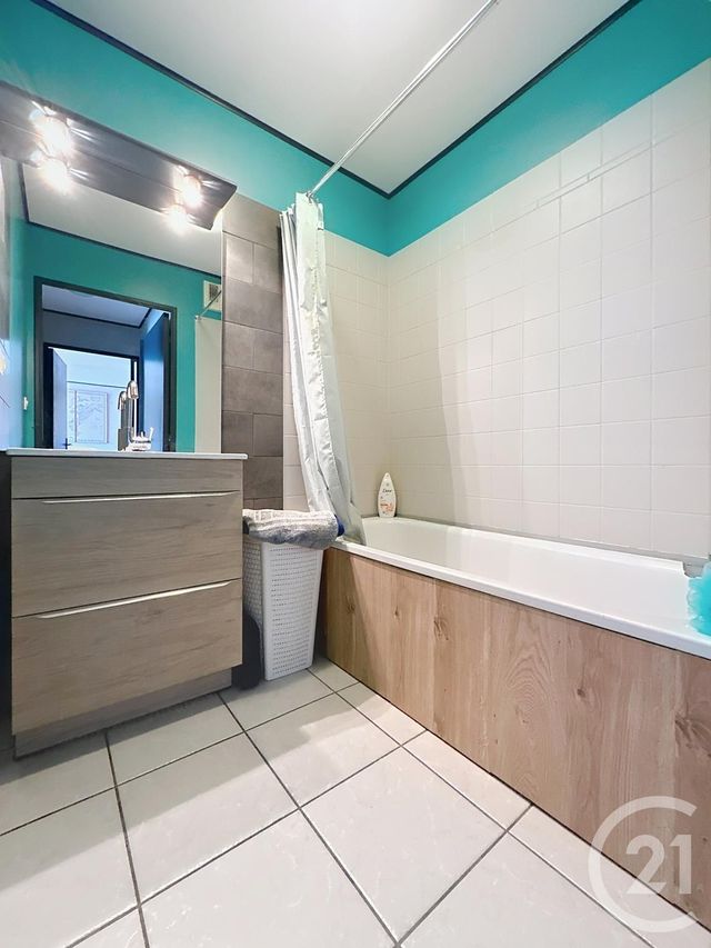 Appartement F2 &agrave; louer - 2 pi&egrave;ces - 44 m2 - Hericourt - 70 - FRANCHE-COMTE