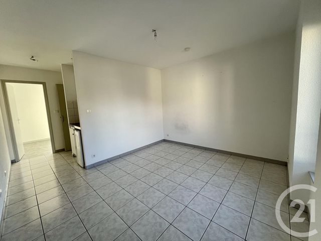 Appartement F1 &agrave; louer - 1 pi&egrave;ce - 27,23 m2 - Mandeure - 25 - FRANCHE-COMTE