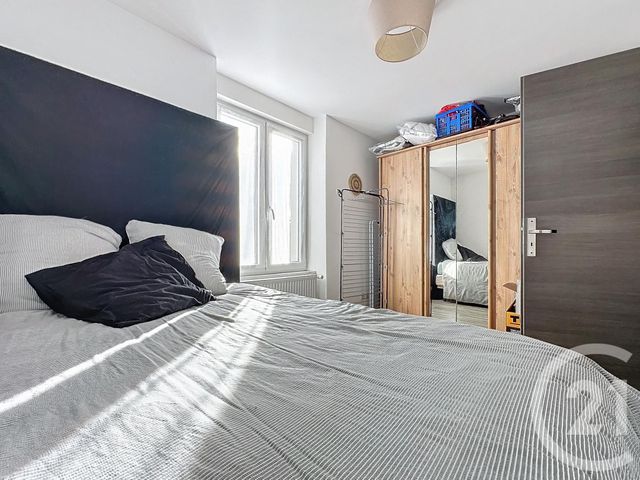 Appartement F4 &agrave; louer - 4 pi&egrave;ces - 75 m2 - Sochaux - 25 - FRANCHE-COMTE