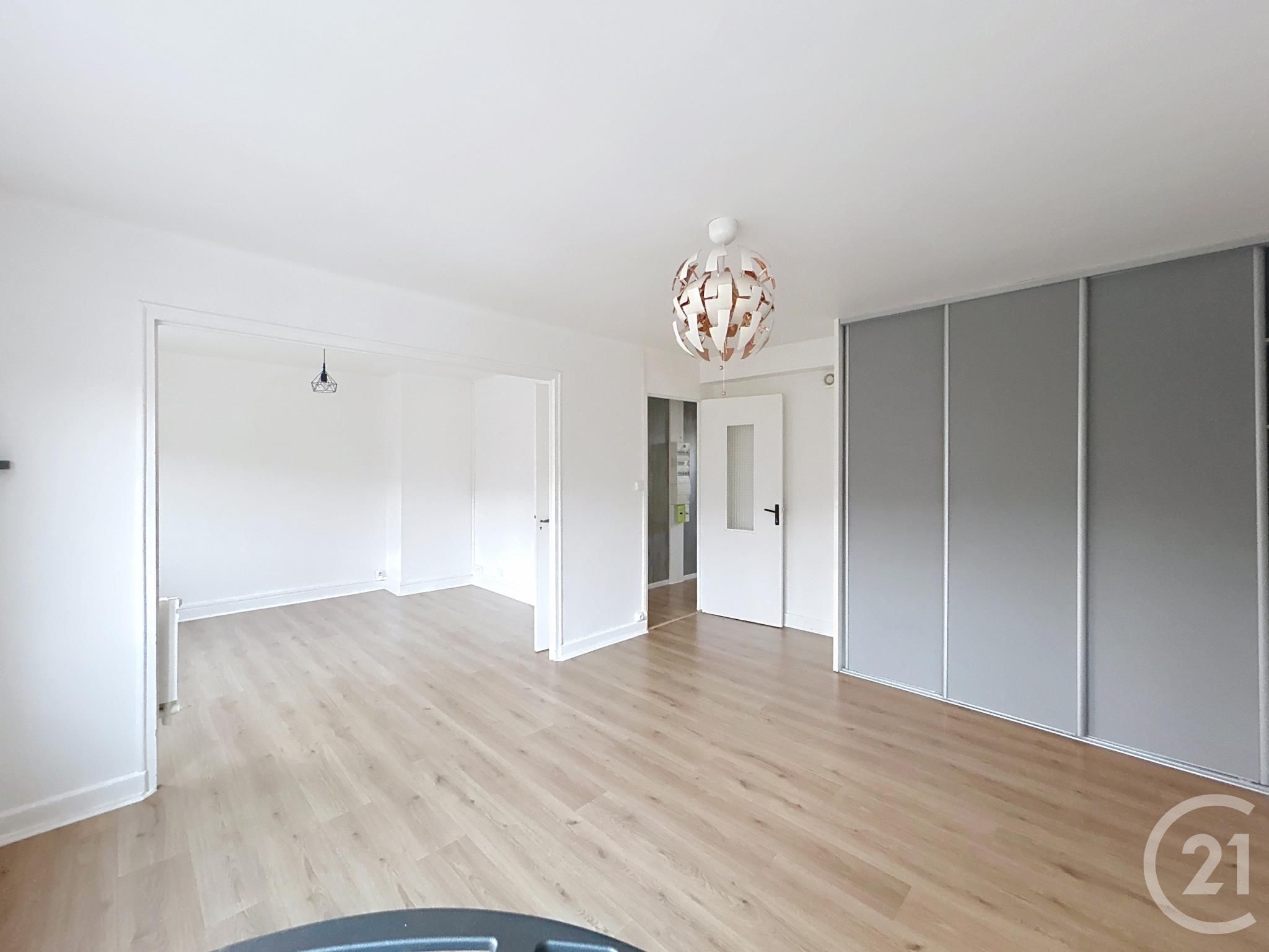 Appartement à Colombier-Fontaine