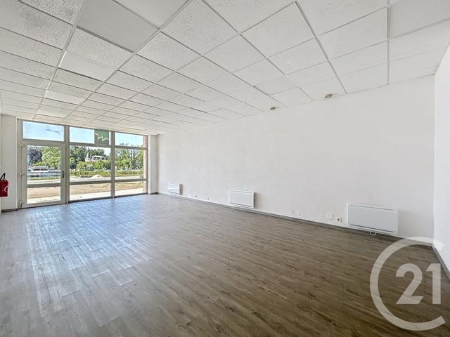 Appartement Local &agrave; louer - 1 pi&egrave;ce - 70 m2 - Montbeliard - 25 - FRANCHE-COMTE