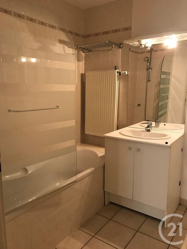 Appartement F3 &agrave; louer - 3 pi&egrave;ces - 64 m2 - Montbeliard - 25 - FRANCHE-COMTE