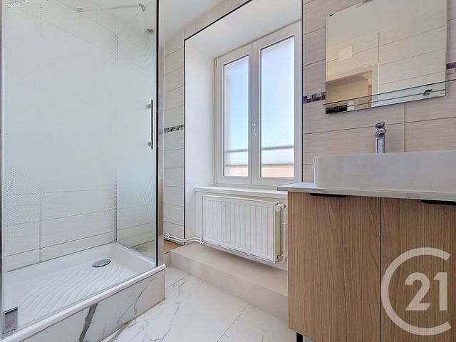 Appartement F3 &agrave; louer - 3 pi&egrave;ces - 57,22 m2 - Beaucourt - 90 - FRANCHE-COMTE