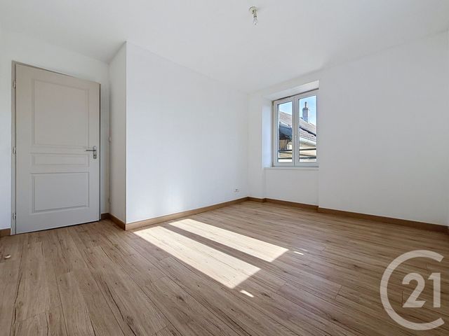 Appartement F3 &agrave; louer - 3 pi&egrave;ces - 57,22 m2 - Beaucourt - 90 - FRANCHE-COMTE