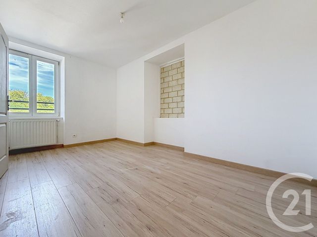 Appartement F3 &agrave; louer - 3 pi&egrave;ces - 57,22 m2 - Beaucourt - 90 - FRANCHE-COMTE