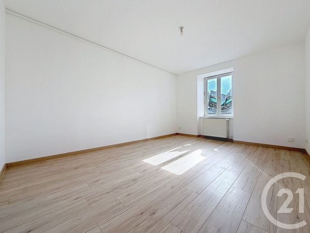 Appartement F3 &agrave; louer - 3 pi&egrave;ces - 57,22 m2 - Beaucourt - 90 - FRANCHE-COMTE