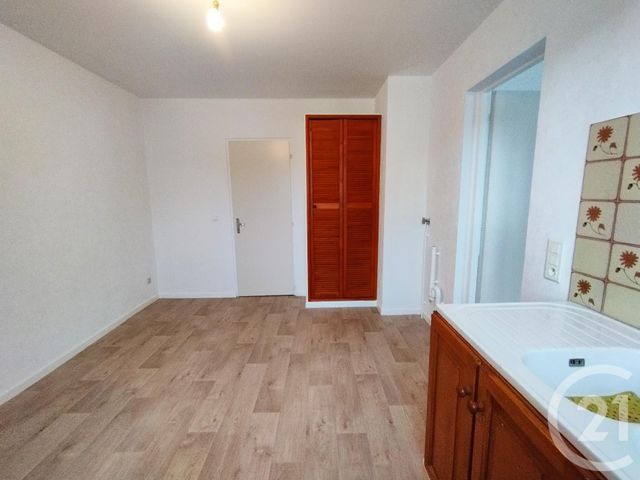 Appartement F4 &agrave; louer - 4 pi&egrave;ces - 87,59 m2 - Valentigney - 25 - FRANCHE-COMTE