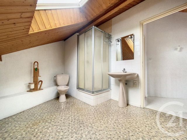 Appartement Duplex &agrave; louer - 7 pi&egrave;ces - 141 m2 - Audincourt - 25 - FRANCHE-COMTE