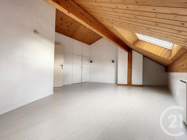 Appartement Duplex &agrave; louer - 7 pi&egrave;ces - 141 m2 - Audincourt - 25 - FRANCHE-COMTE