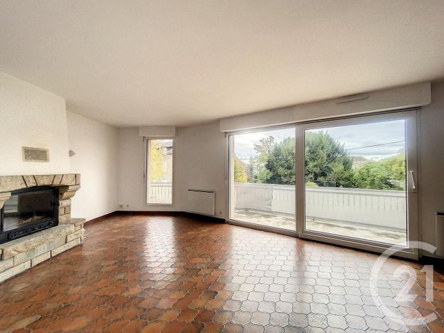 Appartement Duplex &agrave; louer - 7 pi&egrave;ces - 141 m2 - Audincourt - 25 - FRANCHE-COMTE