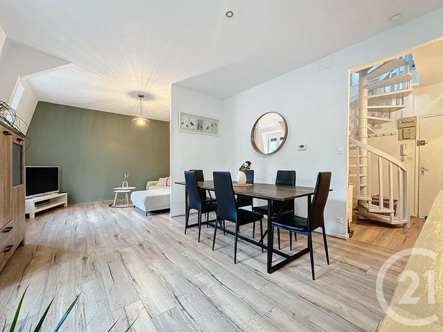 Appartement F3 &agrave; louer - 3 pi&egrave;ces - 63 m2 - Couthenans - 70 - FRANCHE-COMTE