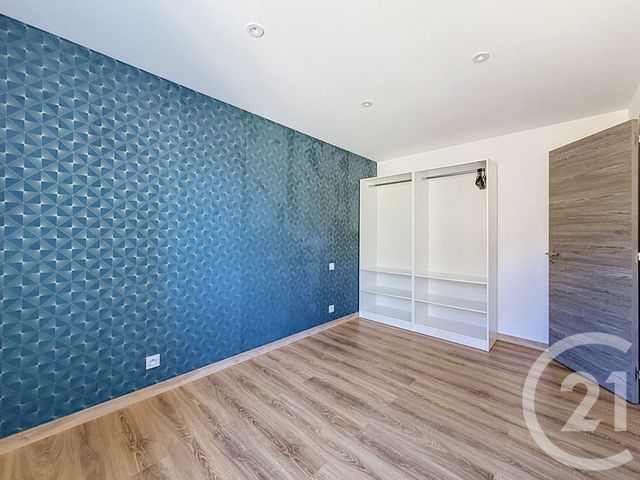 Appartement F2 &agrave; louer - 2 pi&egrave;ces - 40 m2 - Seloncourt - 25 - FRANCHE-COMTE