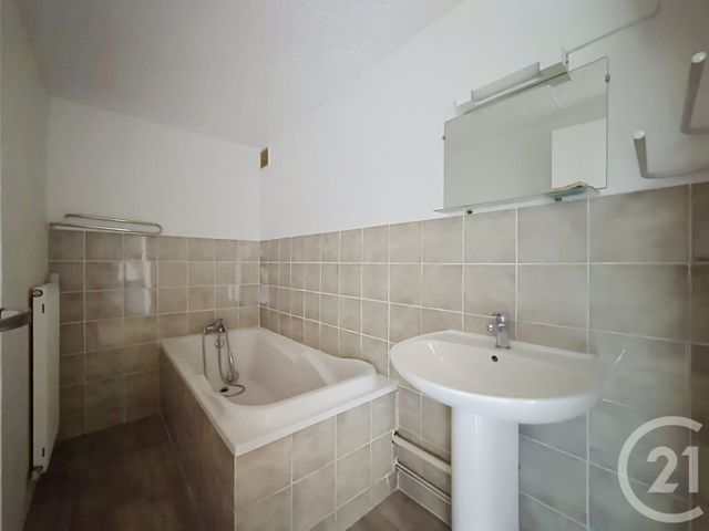 Maison &agrave; louer - 6 pi&egrave;ces - 107 m2 - Audincourt - 25 - FRANCHE-COMTE