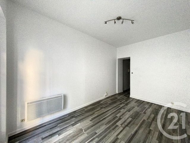 Appartement F1 &agrave; louer - 1 pi&egrave;ce - 25,48 m2 - Montbeliard - 25 - FRANCHE-COMTE