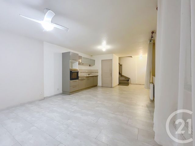 Appartement F3 &agrave; louer - 3 pi&egrave;ces - 67,15 m2 - Montbeliard - 25 - FRANCHE-COMTE