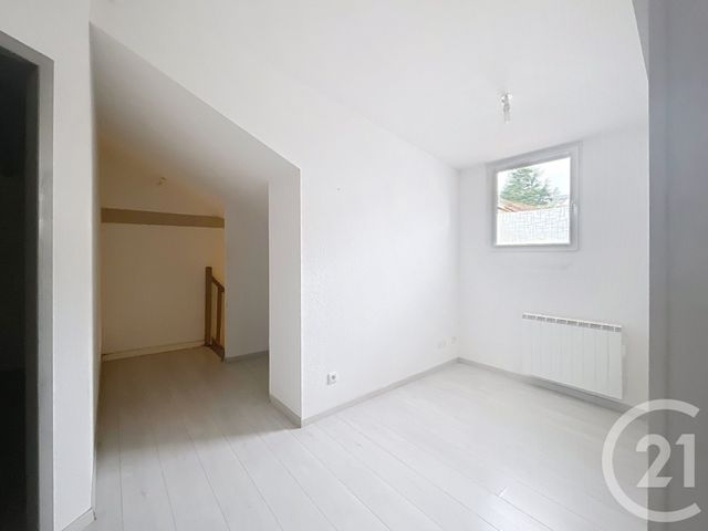 Appartement F3 &agrave; louer - 3 pi&egrave;ces - 67,15 m2 - Montbeliard - 25 - FRANCHE-COMTE
