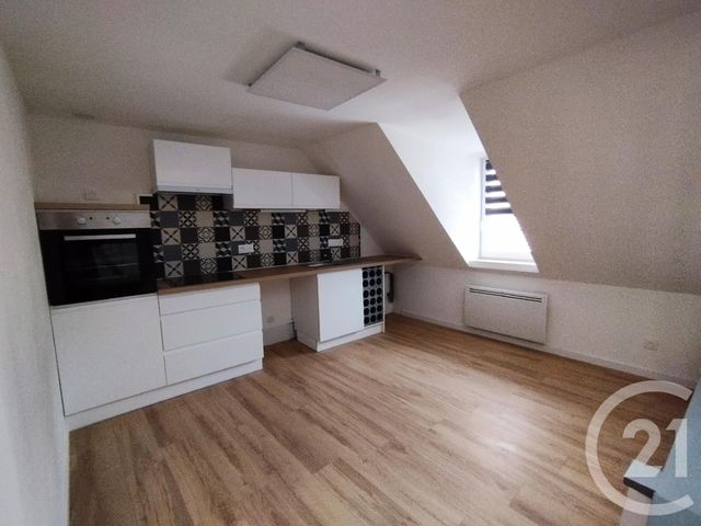 Appartement F3 &agrave; louer - 3 pi&egrave;ces - 75 m2 - Beaucourt - 90 - FRANCHE-COMTE