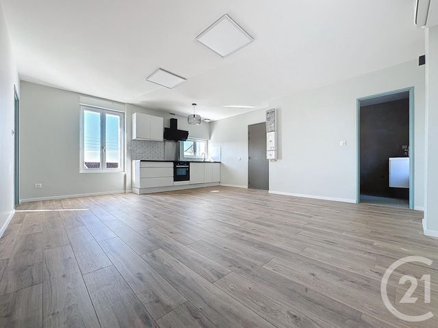 Appartement T3 &agrave; louer - 3 pi&egrave;ces - 60 m2 - Montbeliard - 25 - FRANCHE-COMTE