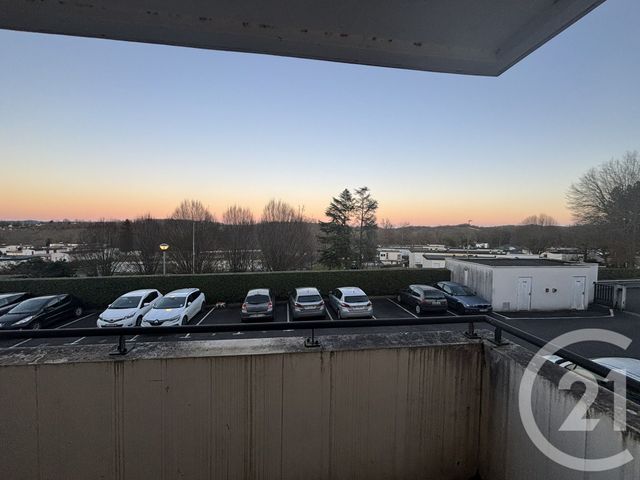 Appartement F2 &agrave; louer - 2 pi&egrave;ces - 35,98 m2 - Mourenx - 64 - AQUITAINE