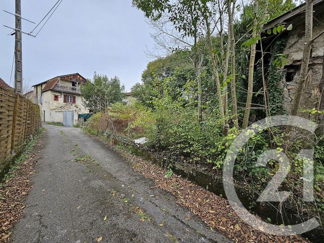 Immeuble &agrave; vendre - 225 m2 - Sauveterre De Bearn - 64 - AQUITAINE
