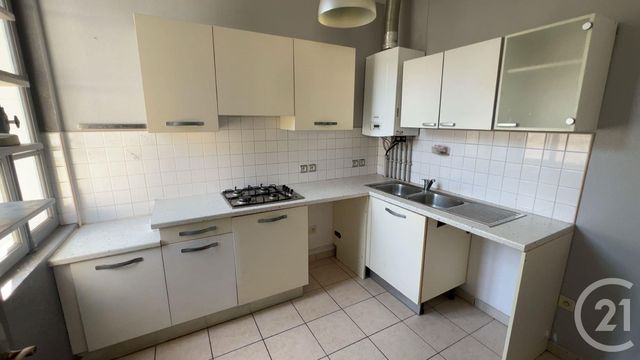 Appartement F4 à vendre - 4 pièces - 100 m2 - Orthez - 64 - AQUITAINE