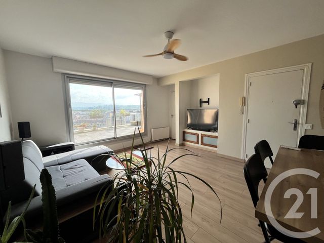 Appartement F3 &agrave; louer - 3 pi&egrave;ces - 57,25 m2 - Pau - 64 - AQUITAINE
