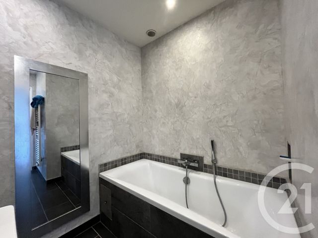 Appartement F3 &agrave; louer - 3 pi&egrave;ces - 57,25 m2 - Pau - 64 - AQUITAINE