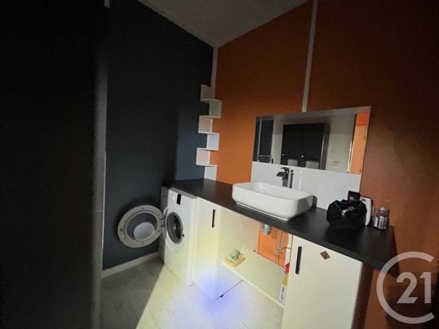 Appartement F2 &agrave; louer - 2 pi&egrave;ces - 62,28 m2 - Orthez - 64 - AQUITAINE