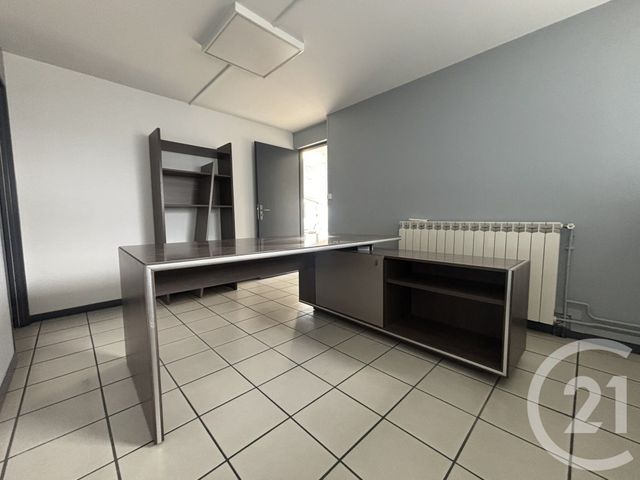 Divers &agrave; louer - 13,45 m2 - Orthez - 64 - AQUITAINE