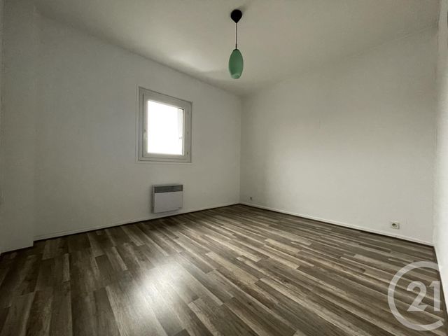 Appartement F3 à louer - 3 pièces - 80,46 m2 - Orthez - 64 - AQUITAINE