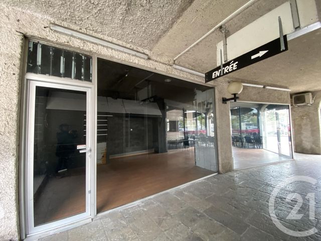 Local commercial à louer - 70.0 m2 - 64 - Pyrenees-Atlantiques