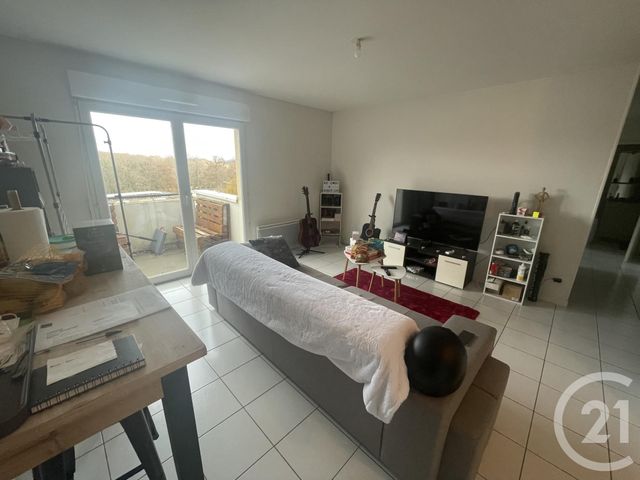 Appartement F3 &agrave; louer - 3 pi&egrave;ces - 55,99 m2 - Mourenx - 64 - AQUITAINE