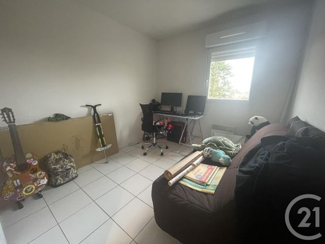 Appartement F3 &agrave; louer - 3 pi&egrave;ces - 55,99 m2 - Mourenx - 64 - AQUITAINE