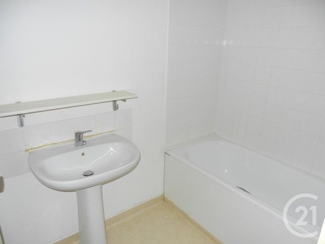 Appartement F2 &agrave; louer - 2 pi&egrave;ces - 51,12 m2 - Orthez - 64 - AQUITAINE