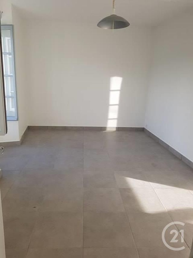 Maison &agrave; louer - 4 pi&egrave;ces - 120,37 m2 - Orthez - 64 - AQUITAINE