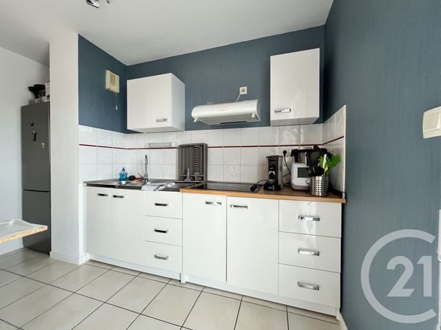 Appartement F2 &agrave; louer - 2 pi&egrave;ces - 50,95 m2 - Mourenx - 64 - AQUITAINE