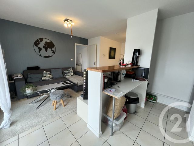 Appartement F2 &agrave; louer - 2 pi&egrave;ces - 50,95 m2 - Mourenx - 64 - AQUITAINE