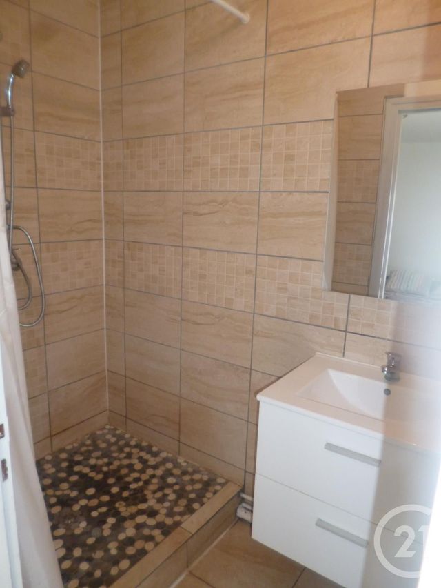 Appartement F2 &agrave; louer - 2 pi&egrave;ces - 54,43 m2 - Orthez - 64 - AQUITAINE