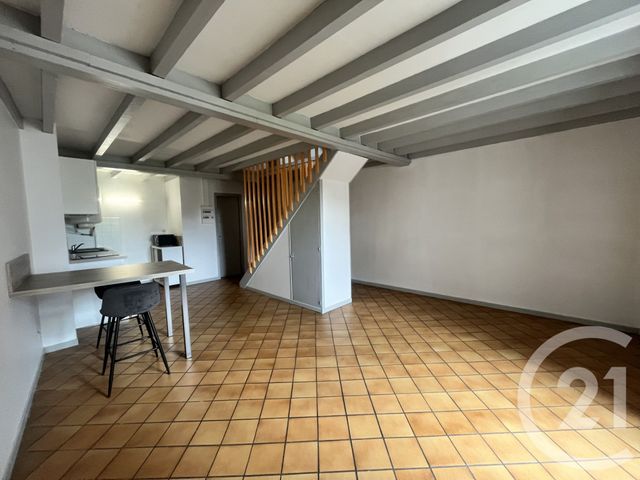 Appartement F2 &agrave; louer - 2 pi&egrave;ces - 46,45 m2 - Orthez - 64 - AQUITAINE