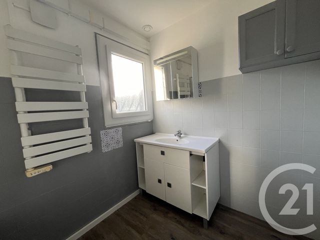 Maison &agrave; louer - 6 pi&egrave;ces - 109 m2 - Sault De Navailles - 64 - AQUITAINE