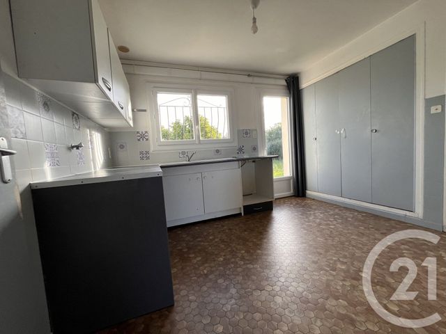 Maison &agrave; louer - 6 pi&egrave;ces - 109 m2 - Sault De Navailles - 64 - AQUITAINE