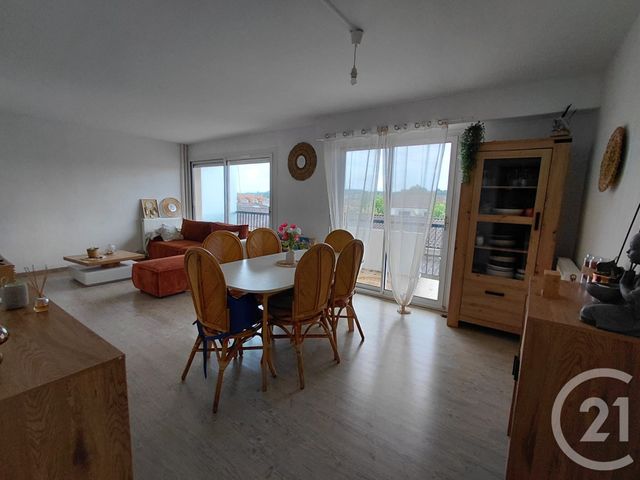 Appartement F3 &agrave; louer - 3 pi&egrave;ces - 70,19 m2 - Orthez - 64 - AQUITAINE