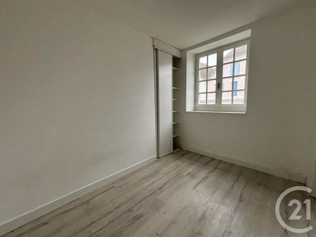 Appartement F4 &agrave; louer - 4 pi&egrave;ces - 66,93 m2 - Orthez - 64 - AQUITAINE