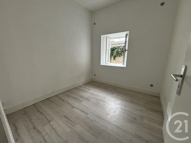 Appartement F4 &agrave; louer - 4 pi&egrave;ces - 66,93 m2 - Orthez - 64 - AQUITAINE