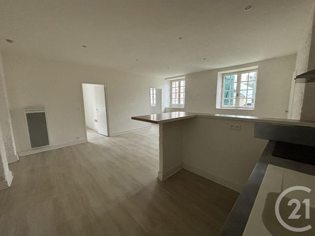 Appartement F4 &agrave; louer - 4 pi&egrave;ces - 66,93 m2 - Orthez - 64 - AQUITAINE