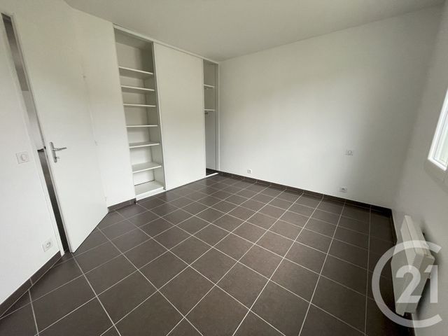 Maison &agrave; louer - 4 pi&egrave;ces - 89 m2 - Mont - 64 - AQUITAINE