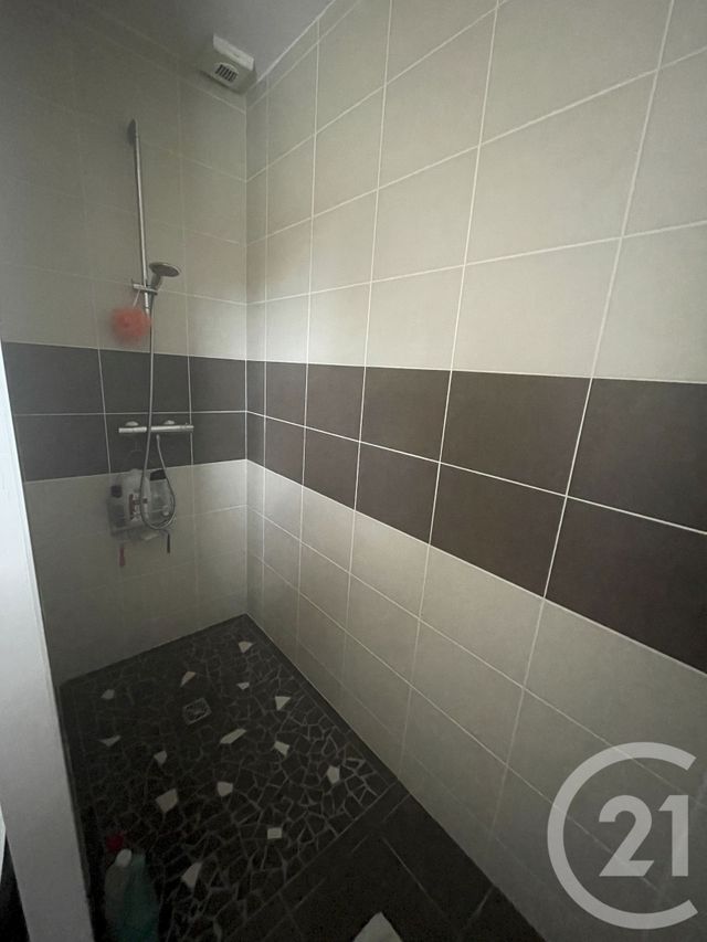 Maison &agrave; louer - 4 pi&egrave;ces - 89 m2 - Mont - 64 - AQUITAINE