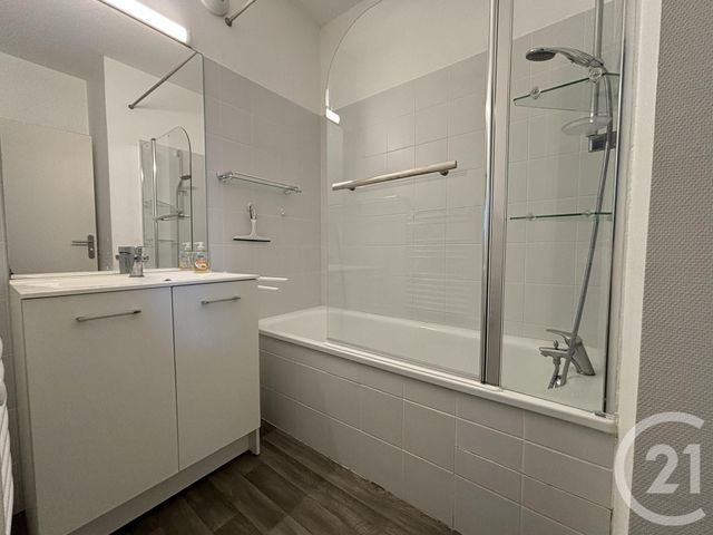 Appartement F3 &agrave; louer - 3 pi&egrave;ces - 67,21 m2 - Orthez - 64 - AQUITAINE