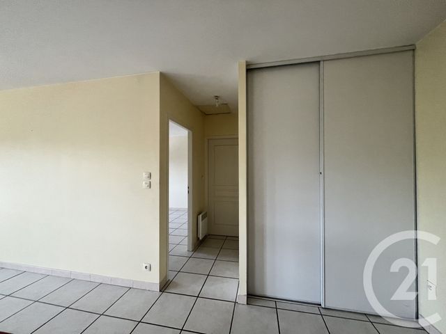 Appartement F2 &agrave; louer - 2 pi&egrave;ces - 67,01 m2 - Hagetmau - 40 - AQUITAINE