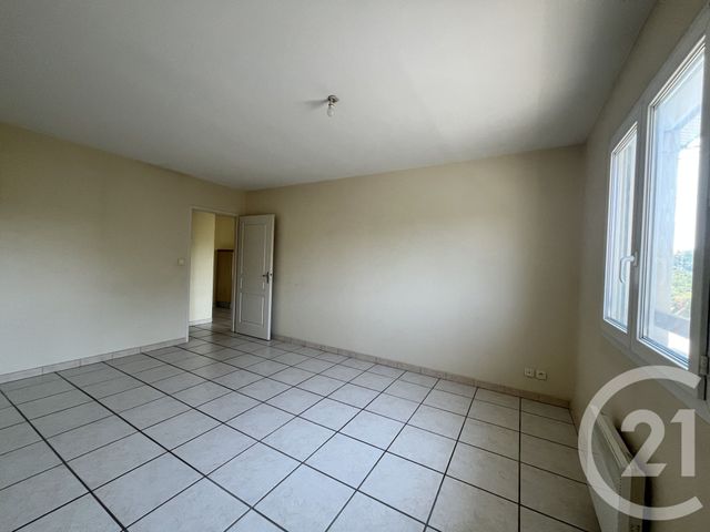 Appartement F2 &agrave; louer - 2 pi&egrave;ces - 67,01 m2 - Hagetmau - 40 - AQUITAINE